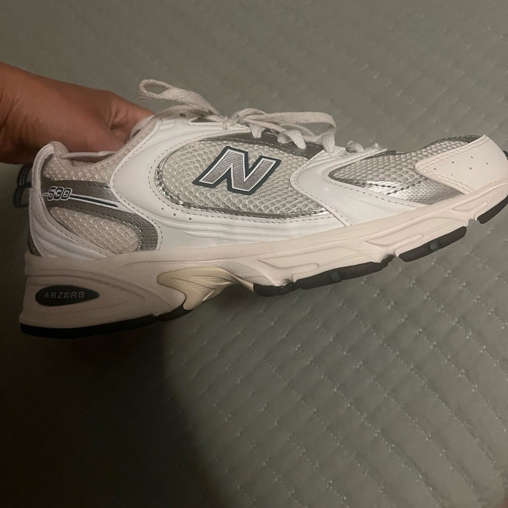 New Balance White and Green Running Shoes 530